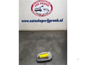 Gebruikte Spiegelglas links Toyota Yaris II (P9) 1.3 16V VVT-i Prijs € 15,00 Margeregeling aangeboden door Autosloopbedrijf Jan Pronk B.V.