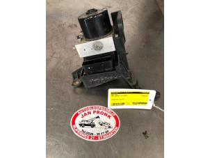 Gebruikte ABS Pomp Opel Astra H SW (L35) 1.6 16V Turbo Prijs € 40,00 Margeregeling aangeboden door Autosloopbedrijf Jan Pronk B.V.