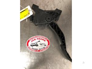 Gebruikte Gaspedaal Mitsubishi Colt (Z2/Z3) 1.5 16V Prijs € 25,00 Margeregeling aangeboden door Autosloopbedrijf Jan Pronk B.V.