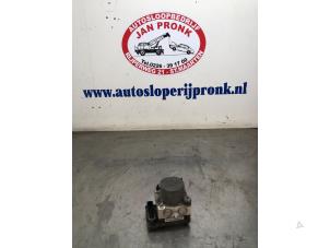 Gebruikte ABS Pomp Mitsubishi Colt (Z2/Z3) 1.3 16V Prijs € 100,00 Margeregeling aangeboden door Autosloopbedrijf Jan Pronk B.V.