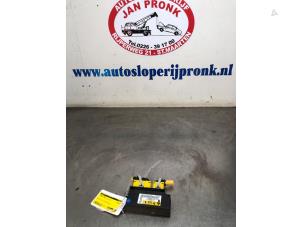 Gebruikte Airbag Module Chevrolet Spark (M300) 1.2 16V Prijs € 25,00 Margeregeling aangeboden door Autosloopbedrijf Jan Pronk B.V.