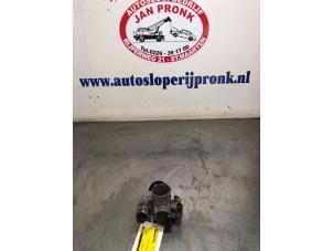 Gebruikte Gasklephuis Chevrolet Spark (M300) 1.2 16V Prijs € 75,00 Margeregeling aangeboden door Autosloopbedrijf Jan Pronk B.V.