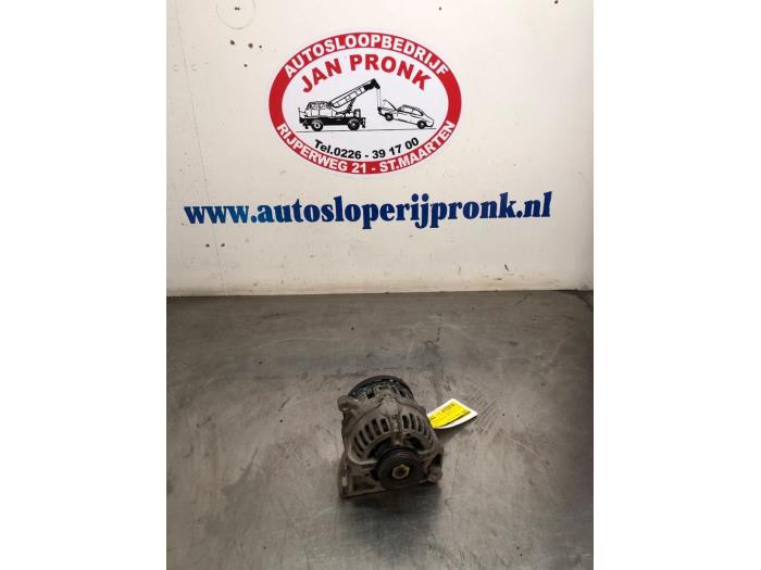 Gebruikte Dynamo Renault Twingo II (CN) 1.2 16V Prijs € 40,00 Margeregeling aangeboden door Autosloopbedrijf Jan Pronk B.V.