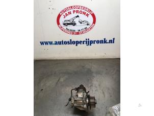 Gebruikte Dieselpomp Citroen Jumpy (G9) 1.6 HDI Prijs € 75,00 Margeregeling aangeboden door Autosloopbedrijf Jan Pronk B.V.