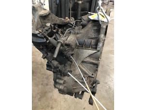 Gebruikte Versnellingsbak Ford Transit Connect 1.8 TDCi 75 Prijs € 500,00 Margeregeling aangeboden door Autosloopbedrijf Jan Pronk B.V.