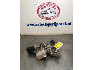 Gebruikte Oliefilterhuis Seat Leon (1P1) 1.8 TSI 16V Prijs € 35,00 Margeregeling aangeboden door Autosloopbedrijf Jan Pronk B.V.