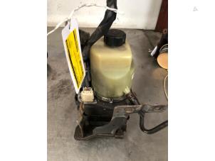 Gebruikte Servopomp Ford Focus 2 Wagon 1.8 16V Prijs € 75,00 Margeregeling aangeboden door Autosloopbedrijf Jan Pronk B.V.