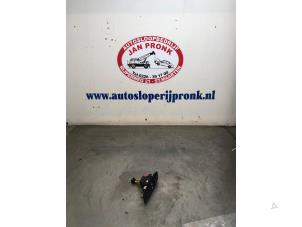 Gebruikte Raam schakelaar elektrisch Peugeot 2008 (CU) 1.2 Vti 12V PureTech 82 Prijs € 40,00 Margeregeling aangeboden door Autosloopbedrijf Jan Pronk B.V.