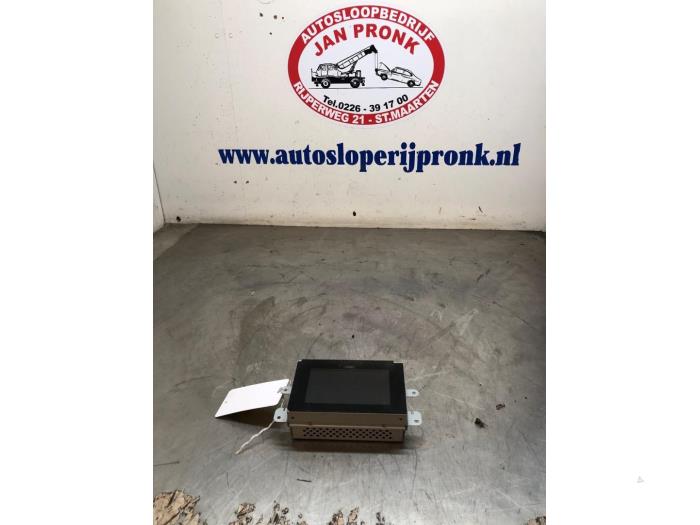 Gebruikte Display Interieur Nissan Almera Tino (V10M) 1.8 16V Prijs € 40,00 Margeregeling aangeboden door Autosloopbedrijf Jan Pronk B.V.