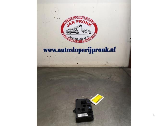 Gebruikte Bodycontrol Module Citroen C4 Grand Picasso (UA) 1.6 HDiF 16V 110 Prijs € 40,00 Margeregeling aangeboden door Autosloopbedrijf Jan Pronk B.V.
