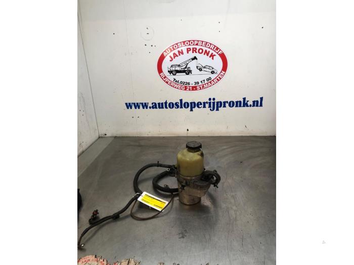 Gebruikte Servopomp Opel Astra H (L48) 1.6 16V Twinport Prijs € 75,00 Margeregeling aangeboden door Autosloopbedrijf Jan Pronk B.V.