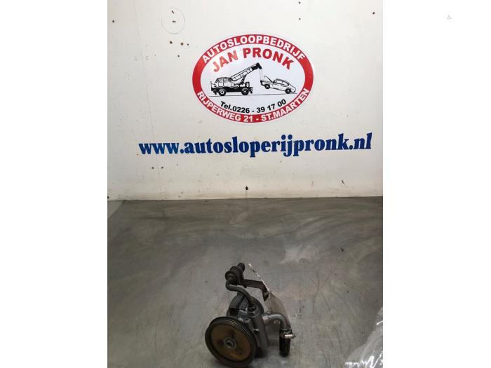 Gebruikte Servopomp MG ZR 1.4 16V 105 Prijs € 40,00 Margeregeling aangeboden door Autosloopbedrijf Jan Pronk B.V.
