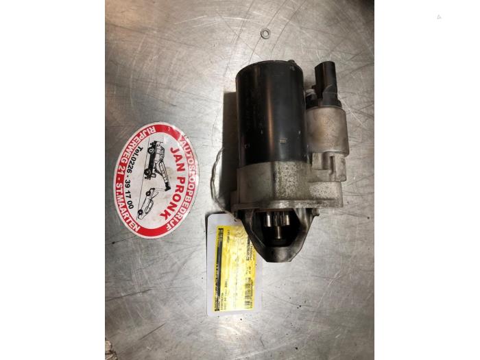 Gebruikte Startmotor Audi A4 (B7) 2.0 20V Prijs € 40,00 Margeregeling aangeboden door Autosloopbedrijf Jan Pronk B.V.