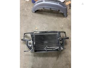 Gebruikte Voorfront Audi A4 (B7) 2.0 20V Prijs € 125,00 Margeregeling aangeboden door Autosloopbedrijf Jan Pronk B.V.