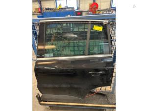 Gebruikte Portier 4Deurs links-achter Volkswagen Tiguan (5N1/2) 2.0 TSI 16V 4Motion Prijs € 125,00 Margeregeling aangeboden door Autosloopbedrijf Jan Pronk B.V.