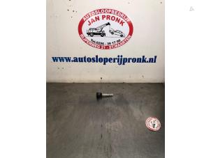 Gebruikte Pen Bobine Volkswagen Golf V (1K1) 1.6 FSI 16V Prijs € 10,00 Margeregeling aangeboden door Autosloopbedrijf Jan Pronk B.V.