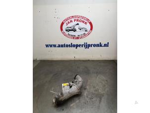 Gebruikte Turbo Pijp Mercedes Vito (447.6) 2.2 116 CDI 16V Prijs € 40,00 Margeregeling aangeboden door Autosloopbedrijf Jan Pronk B.V.