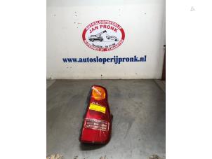 Gebruikte Achterlicht rechts Hyundai Matrix 1.6 16V Prijs € 25,00 Margeregeling aangeboden door Autosloopbedrijf Jan Pronk B.V.