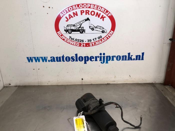 Gebruikte Servopomp Mercedes A (W168) 1.6 A-160 Prijs € 75,00 Margeregeling aangeboden door Autosloopbedrijf Jan Pronk B.V.