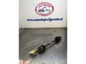 Gebruikte Homokineetas links-voor Chevrolet Spark (M300) 1.0 16V Bifuel Prijs € 40,00 Margeregeling aangeboden door Autosloopbedrijf Jan Pronk B.V.