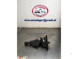 Gebruikte Versnellingspook Renault Twingo II (CN) 1.2 16V Prijs € 75,00 Margeregeling aangeboden door Autosloopbedrijf Jan Pronk B.V.