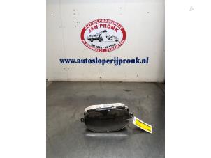 Gebruikte Kilometerteller KM Toyota Yaris (P1) 1.5 T Sport 16V VVT-i Prijs € 50,00 Margeregeling aangeboden door Autosloopbedrijf Jan Pronk B.V.
