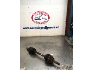 Gebruikte Aandrijfas links-voor Alfa Romeo MiTo (955) 1.3 JTDm 16V Eco Prijs € 40,00 Margeregeling aangeboden door Autosloopbedrijf Jan Pronk B.V.