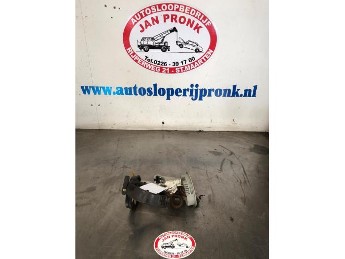 Gebruikte Tank element Pomp BMW 3 serie Compact (E36/5) 316i Prijs € 40,00 Margeregeling aangeboden door Autosloopbedrijf Jan Pronk B.V.