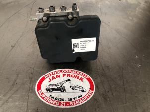 Gebruikte ABS Pomp Fiat Ducato (250) 2.3 D 130 Multijet Prijs € 250,00 Margeregeling aangeboden door Autosloopbedrijf Jan Pronk B.V.