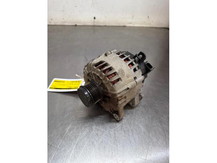 Dynamo van een Volvo C30 (EK/MK) 1.6 D2 16V 2012