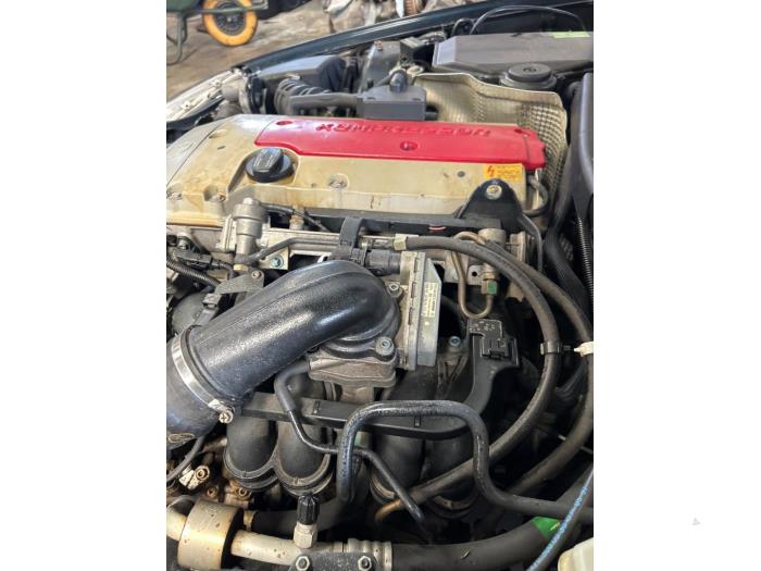 Gebruikte Gasklephuis Mercedes SLK (R170) 2.3 230 K 16V Prijs € 70,00 Margeregeling aangeboden door Autosloopbedrijf Jan Pronk B.V.