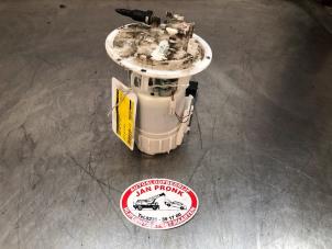 Gebruikte Tank element Pomp Peugeot 208 I (CA/CC/CK/CL) 1.2 Vti 12V PureTech 82 Prijs € 40,00 Margeregeling aangeboden door Autosloopbedrijf Jan Pronk B.V.