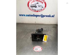 Gebruikte Pook Renault Twingo II (CN) 1.2 16V Prijs € 75,00 Margeregeling aangeboden door Autosloopbedrijf Jan Pronk B.V.