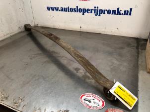 Gebruikte Veerblad achter Ford Transit 2.0 TDdi 16V Prijs € 100,00 Margeregeling aangeboden door Autosloopbedrijf Jan Pronk B.V.