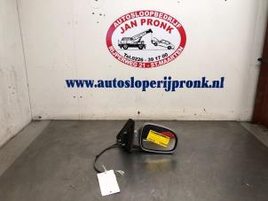 Gebruikte Buitenspiegel rechts Daihatsu Sirion/Storia (M1) 1.3 16V DVVT Prijs € 40,00 Margeregeling aangeboden door Autosloopbedrijf Jan Pronk B.V.
