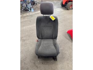 Gebruikte Stoel links Toyota Land Cruiser (J12) 3.0 D-4D 16V Prijs € 250,00 Margeregeling aangeboden door Autosloopbedrijf Jan Pronk B.V.