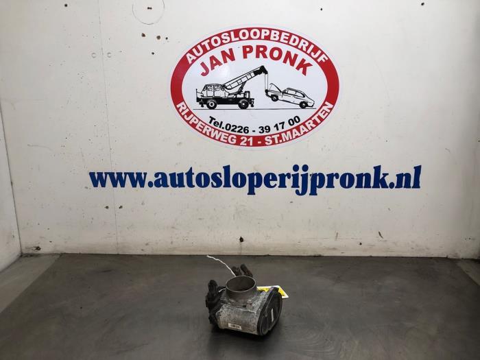 Gebruikte Gasklephuis Hyundai Santa Fe II (CM) 2.7 V6 24V 4x4 Prijs € 150,00 Margeregeling aangeboden door Autosloopbedrijf Jan Pronk B.V.