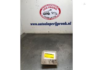 Gebruikte Zekeringkast Nissan Micra (K12) 1.2 16V Prijs € 75,00 Margeregeling aangeboden door Autosloopbedrijf Jan Pronk B.V.