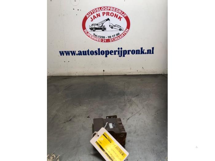 Gebruikte Inspuitcomputer Toyota Land Cruiser (J12) 3.0 D-4D 16V Prijs € 40,00 Margeregeling aangeboden door Autosloopbedrijf Jan Pronk B.V.