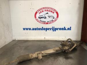 Gebruikte Stuurhuis Bekrachtigd Toyota Land Cruiser (J12) 3.0 D-4D 16V Prijs € 200,00 Margeregeling aangeboden door Autosloopbedrijf Jan Pronk B.V.