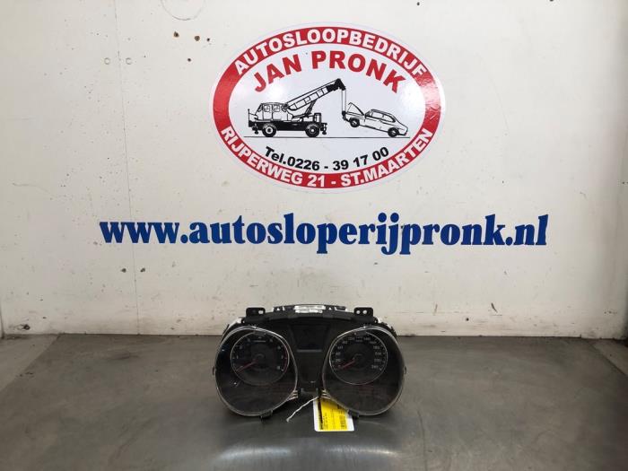 Gebruikte Kilometerteller KM Hyundai iX20 (JC) 1.4i 16V Prijs € 60,00 Margeregeling aangeboden door Autosloopbedrijf Jan Pronk B.V.