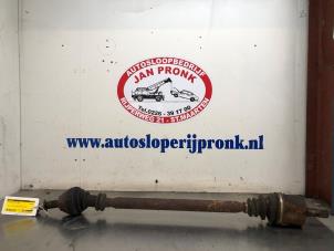 Gebruikte Aandrijfas rechts-voor Fiat Ducato (280) 2.5 D Prijs € 75,00 Margeregeling aangeboden door Autosloopbedrijf Jan Pronk B.V.