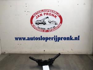 Gebruikte Stuurkolomschakelaar Hyundai iX20 (JC) 1.4i 16V Prijs € 30,00 Margeregeling aangeboden door Autosloopbedrijf Jan Pronk B.V.