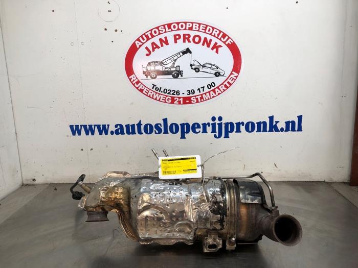 Gebruikte Roetfilter Peugeot Partner (GC/GF/GG/GJ/GK) 1.6 HDI 90 Prijs € 175,00 Margeregeling aangeboden door Autosloopbedrijf Jan Pronk B.V.