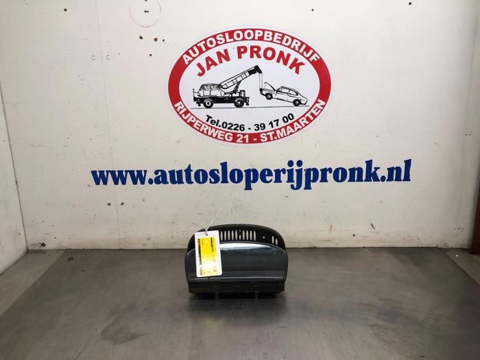 Gebruikte Display Interieur BMW 5 serie (E60) 520i 24V Prijs € 35,00 Margeregeling aangeboden door Autosloopbedrijf Jan Pronk B.V.