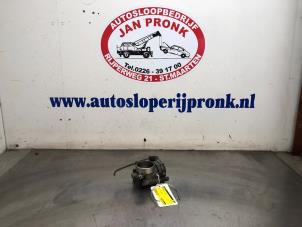 Gebruikte Gasklephuis Ford Mondeo III Wagon 1.8 16V SCI Prijs € 75,00 Margeregeling aangeboden door Autosloopbedrijf Jan Pronk B.V.