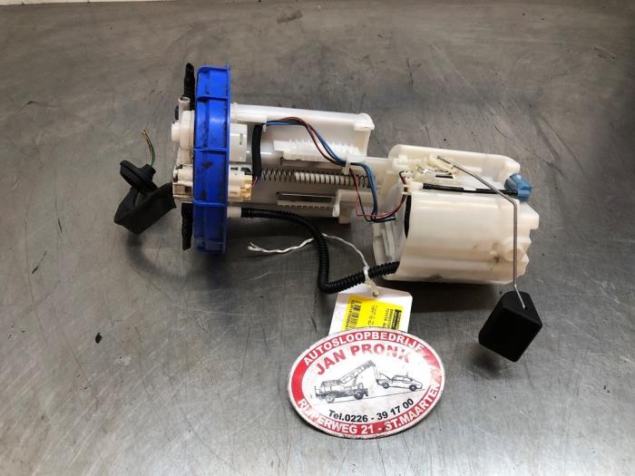 Gebruikte Tank element Pomp Toyota Auris (E15) 1.6 Dual VVT-i 16V Prijs € 50,00 Margeregeling aangeboden door Autosloopbedrijf Jan Pronk B.V.