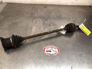 Gebruikte Aandrijfas links-achter Suzuki Swift (ZA/ZC/ZD1/2/3/9) 1.3 VVT 16V 4x4 Prijs € 75,00 Margeregeling aangeboden door Autosloopbedrijf Jan Pronk B.V.