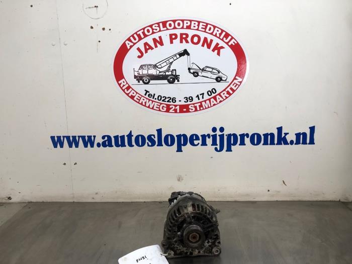 Gebruikte Dynamo Volkswagen Jetta III (1K2) 1.6 FSI 16V Prijs € 40,00 Margeregeling aangeboden door Autosloopbedrijf Jan Pronk B.V.