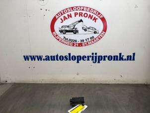 Gebruikte Stuurhoek sensor Hyundai iX35 (LM) 2.0 16V Prijs € 50,00 Margeregeling aangeboden door Autosloopbedrijf Jan Pronk B.V.